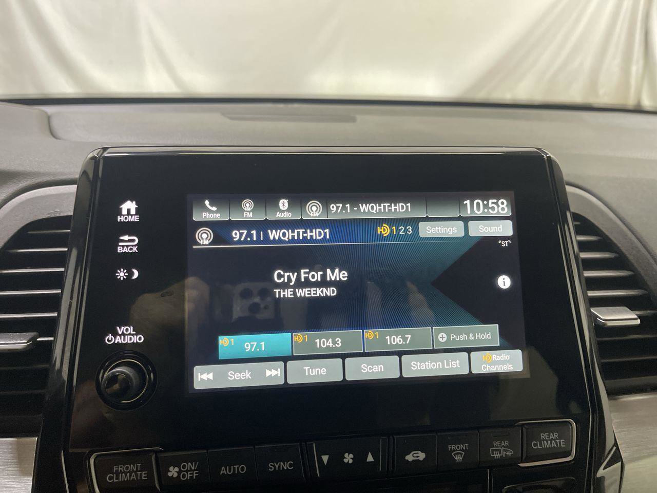 Certified 2024 Honda Odyssey EX-L image 16