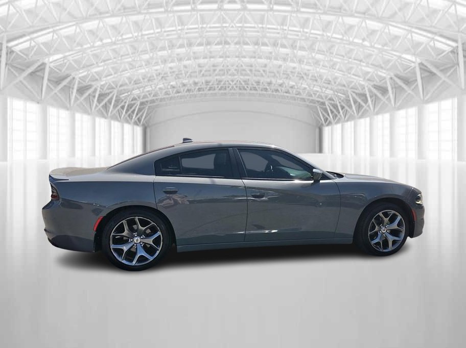 Used 2017 Dodge Charger SXT w/ Plus Group RWD image 1