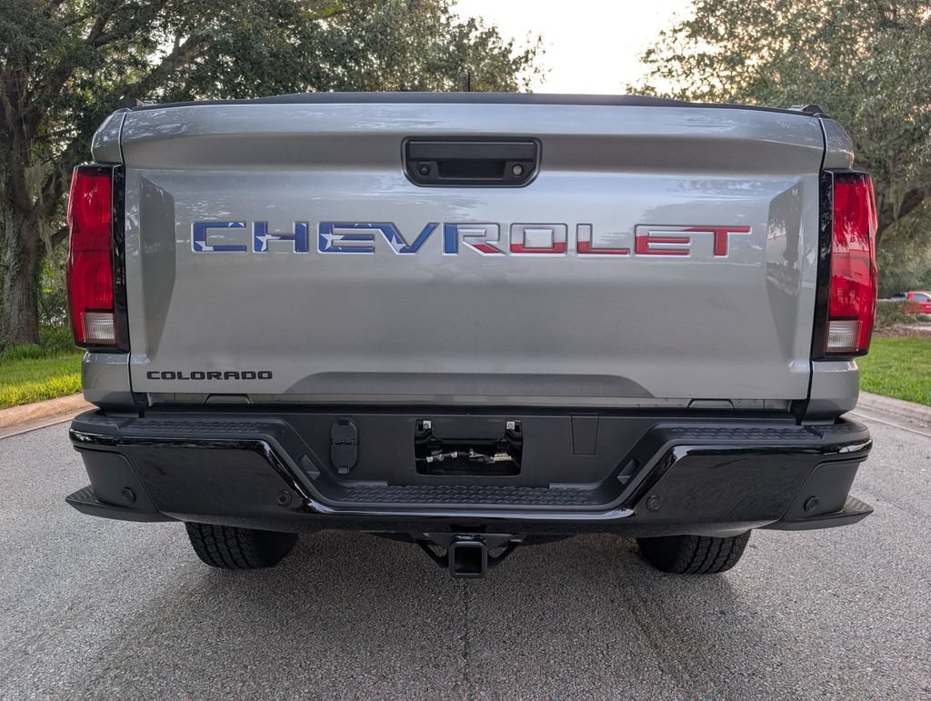 Used 2026 Chevrolet Colorado Z71 w/ Technology Package AWD/4WD image 7