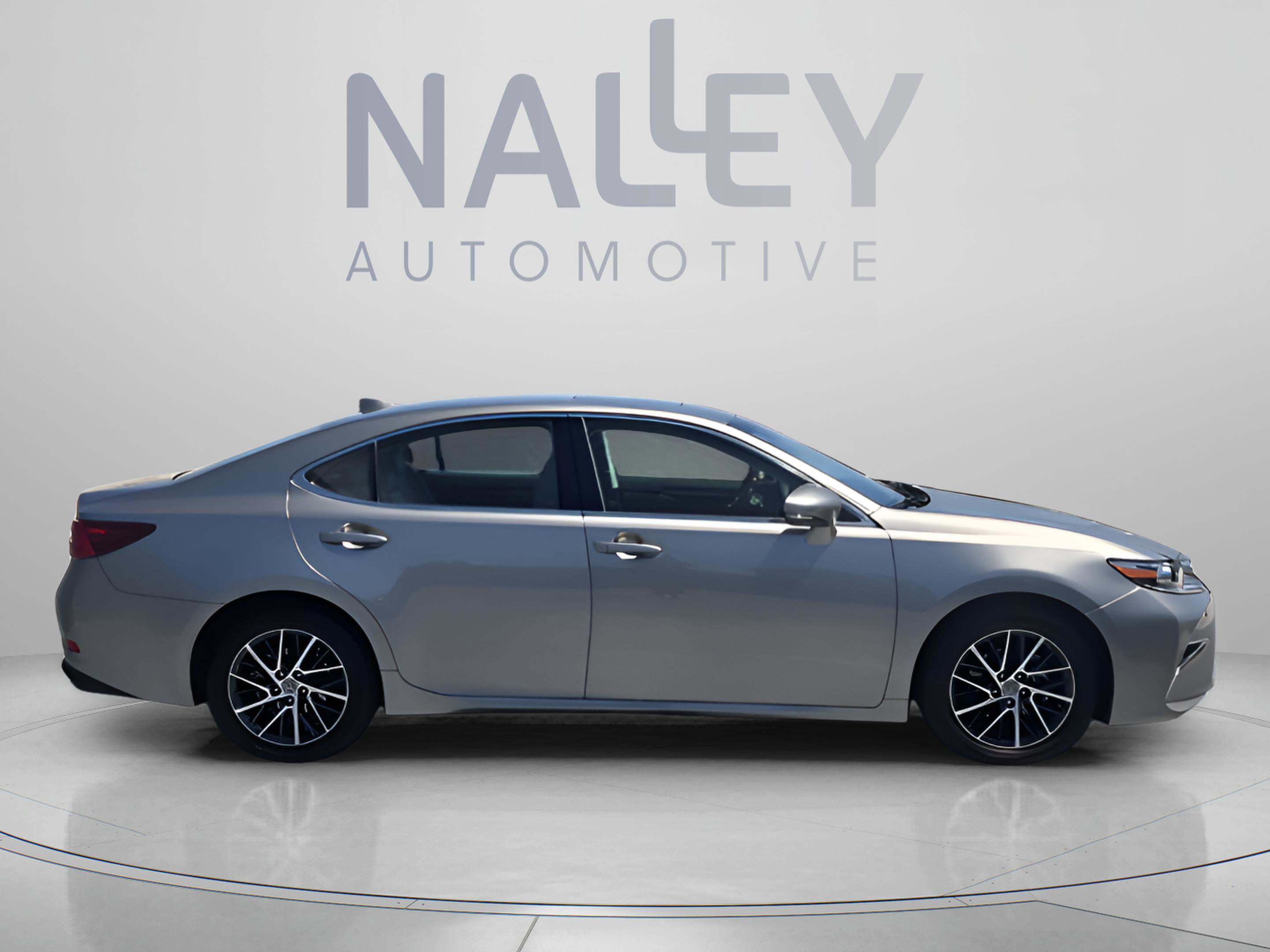 Used 2017 Lexus ES 350 image 6