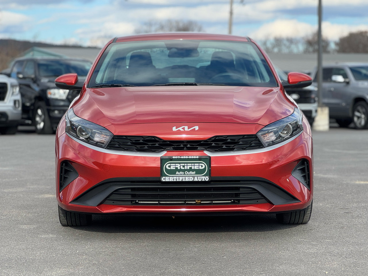 Used 2023 Kia Forte LXS w/ LXS Technology Package image 2