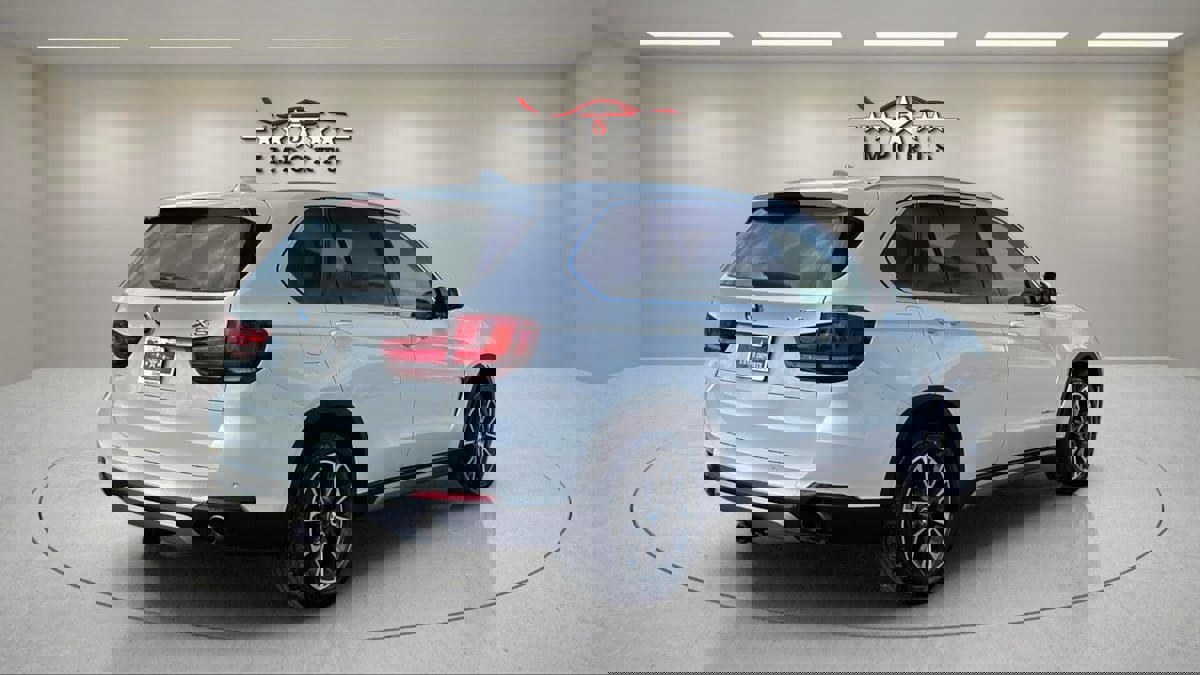 Used 2017 BMW X5 xDrive35i image 7