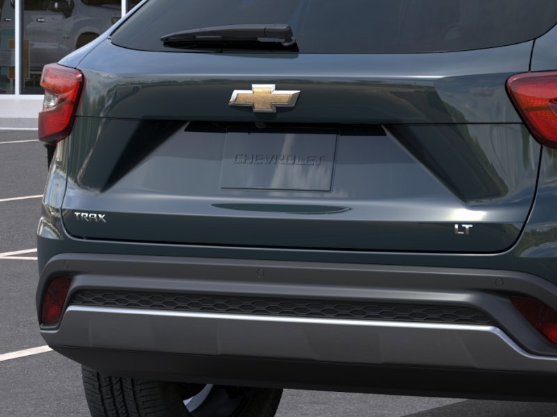 New 2026 Chevrolet Trax LT w/ Driver Confidence Package FWD image 14