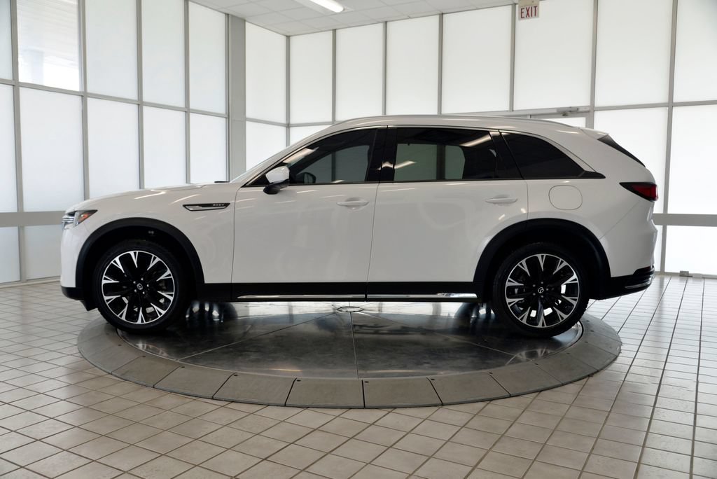 Certified 2024 MAZDA CX-90 Plug-In Hybrid w/ Premium Plus AWD/4WD image 5