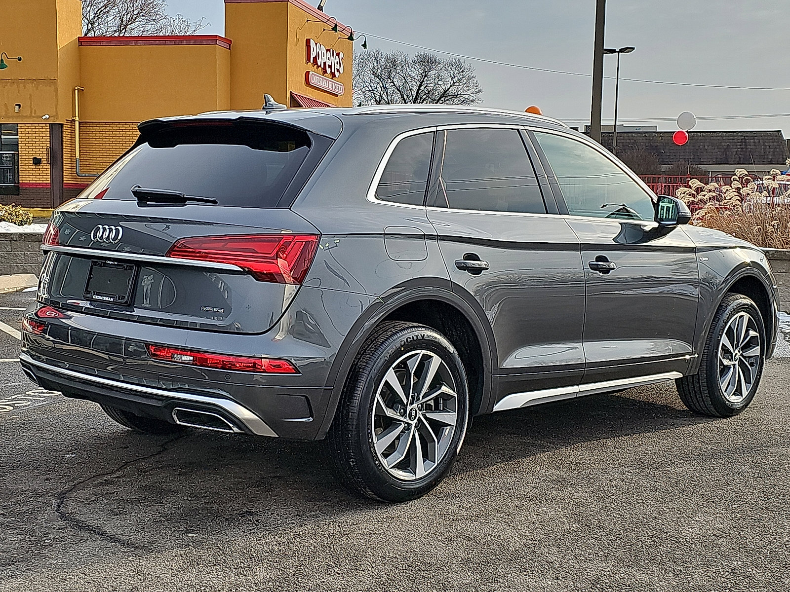 Used 2022 Audi Q5 2.0T Premium Plus w/ Premium Plus Package image 6