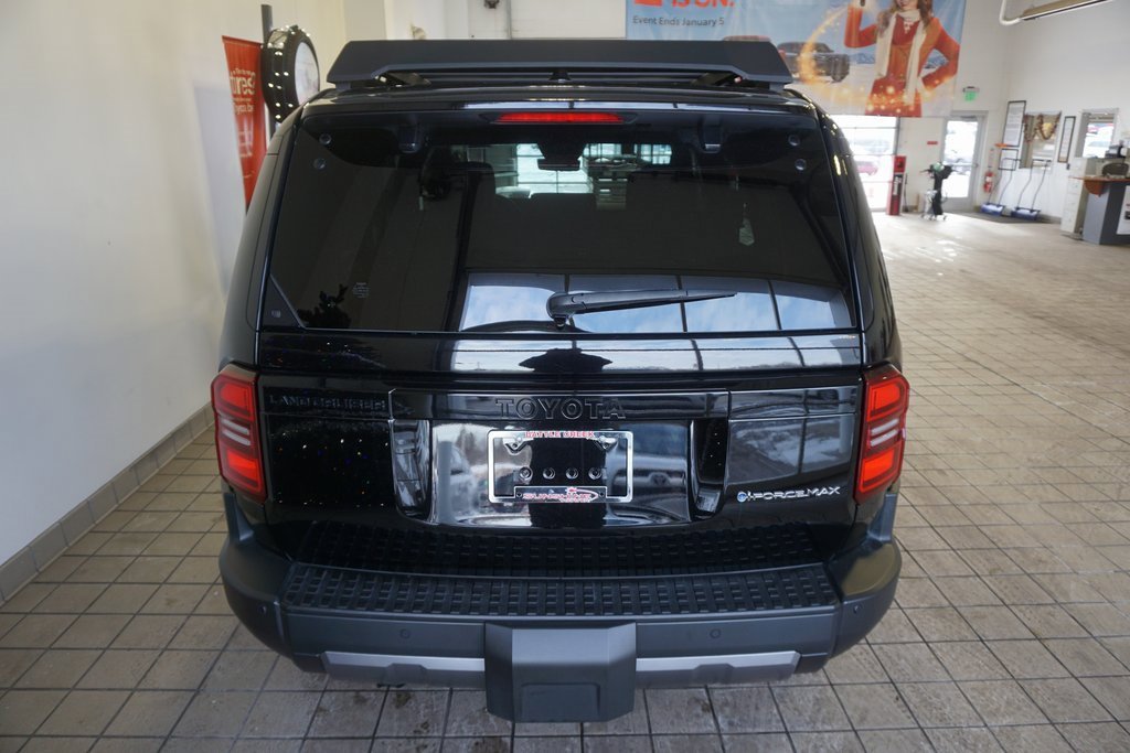 Certified 2024 Toyota Land Cruiser image 18