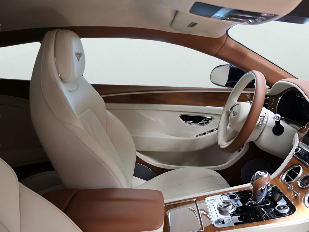 Used 2024 Bentley Continental GT AWD/4WD image 9