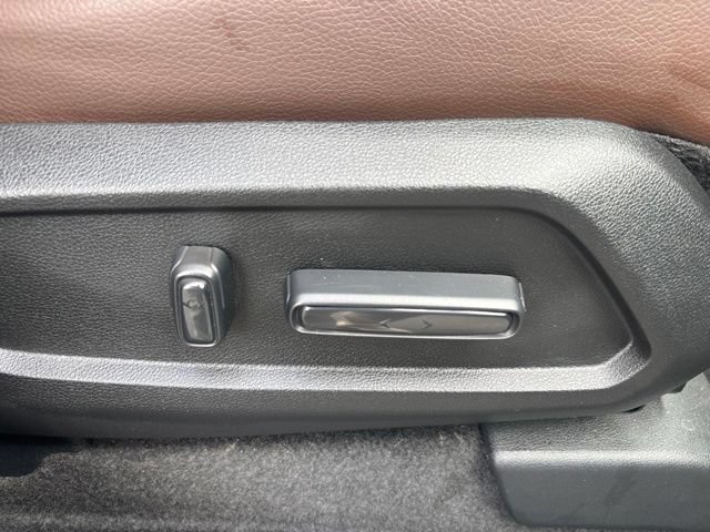 Used 2025 Honda Pilot Elite image 25