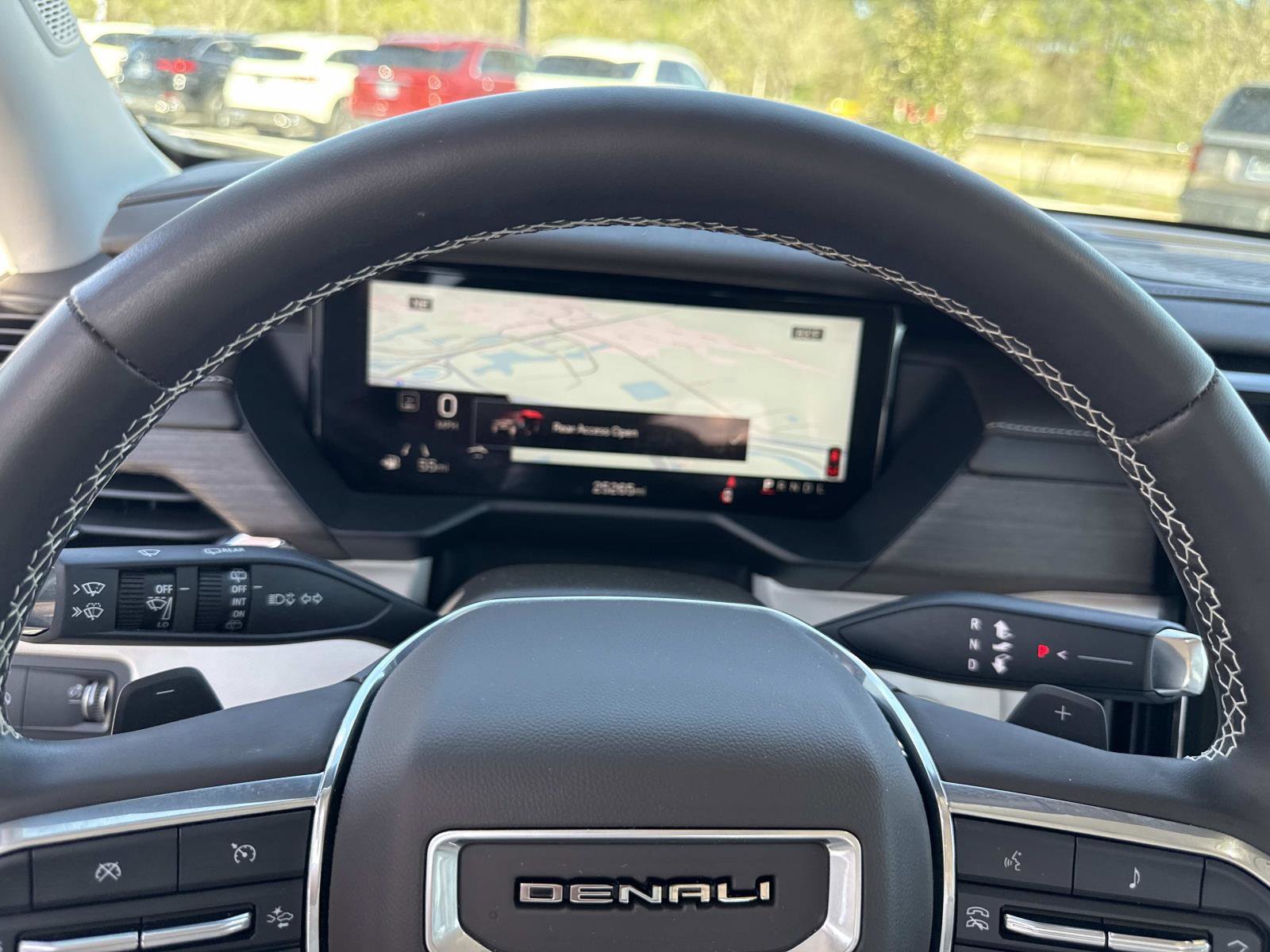 Used 2024 GMC Acadia Denali image 29