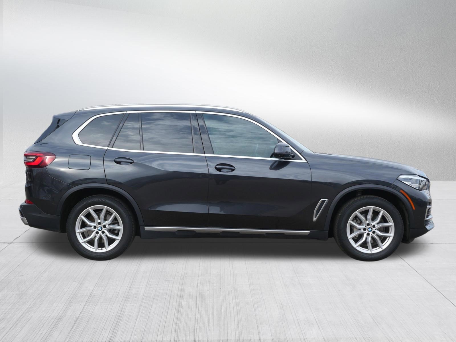 Used 2022 BMW X5 xDrive40i w/ Premium Package image 6