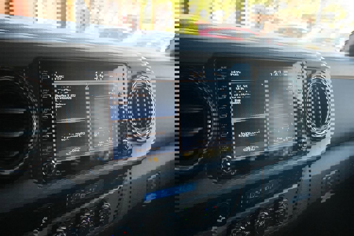 Used 2021 Toyota Tacoma TRD Sport w/ Technology Package image 20