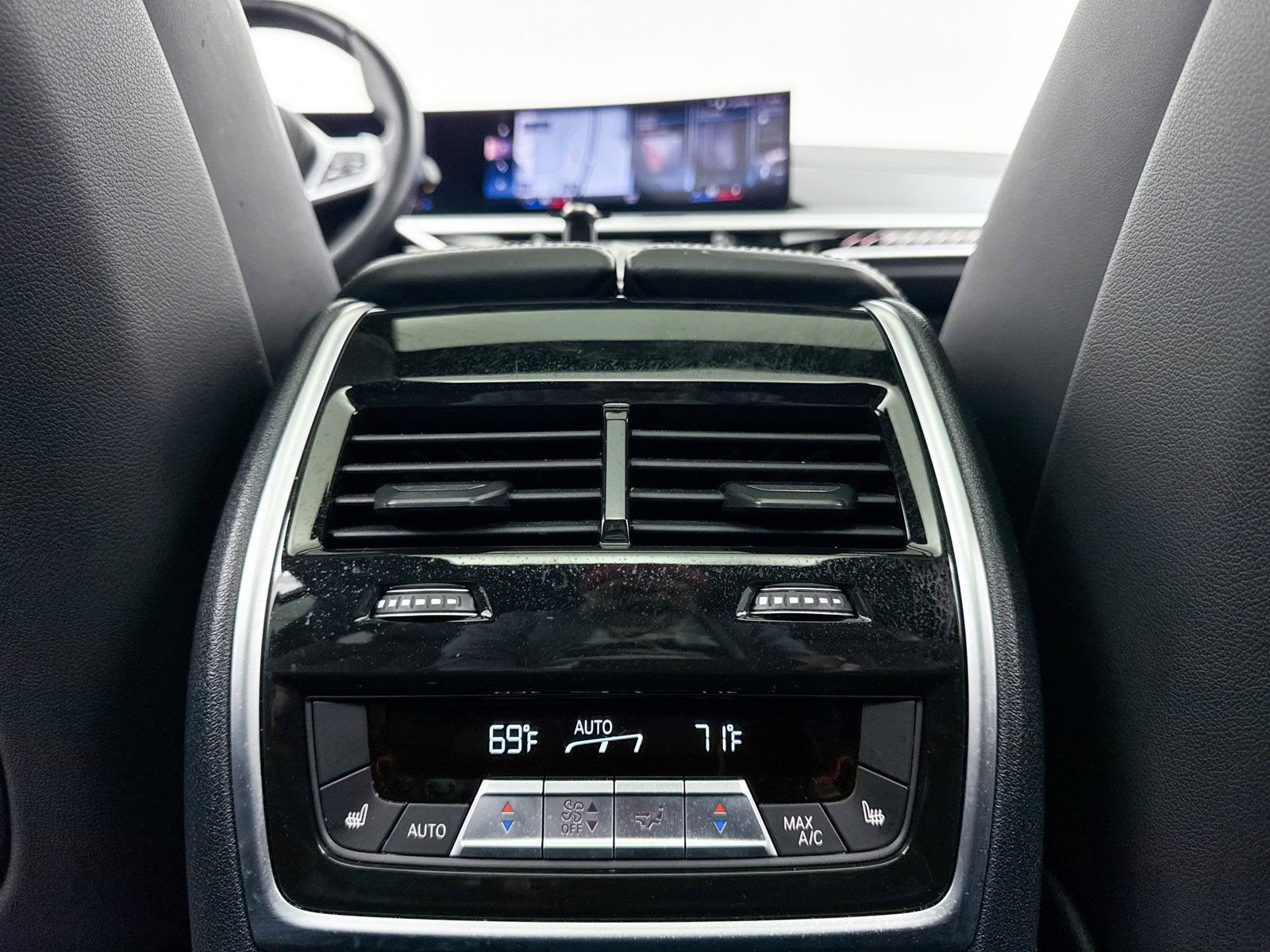 Used 2023 BMW X7 M60i w/ Executive Package AWD/4WD image 36