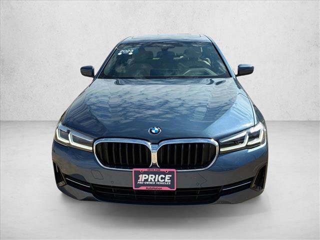 Used 2023 BMW 530i w/ Executive Package RWD image 2