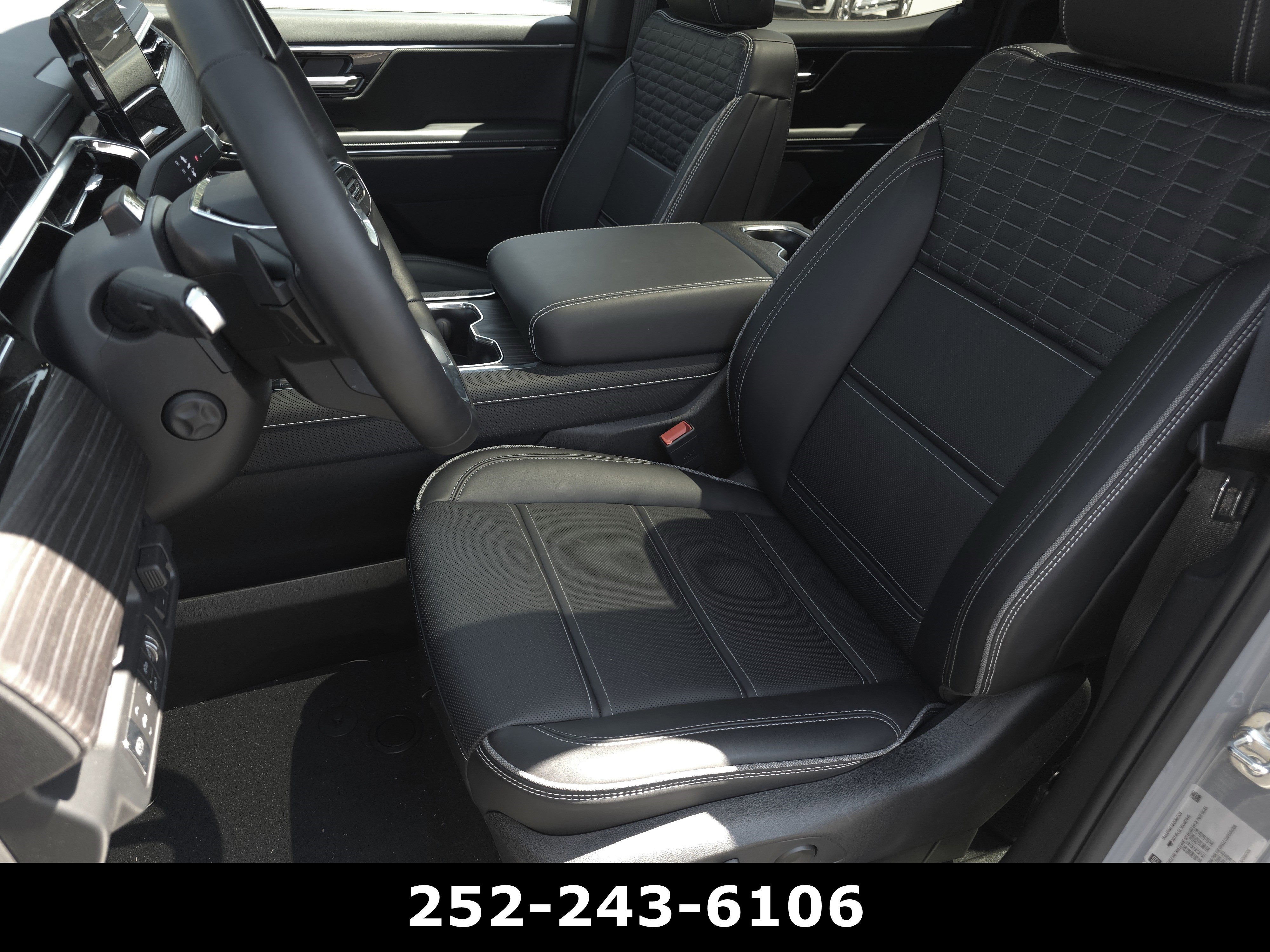 Used 2025 GMC Sierra EV Denali AWD/4WD image 10
