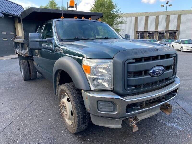 Used 2012 Ford F550 4x4 SuperCab Super Duty w/ Payload Upgrade Pkg image 3