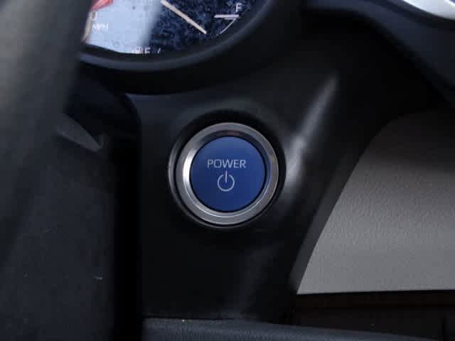 Certified 2021 Toyota Sienna LE image 29