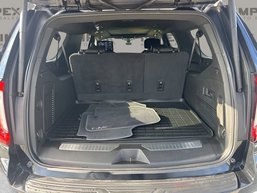 Used 2021 GMC Yukon XL Denali w/ Denali Ultimate Package image 32
