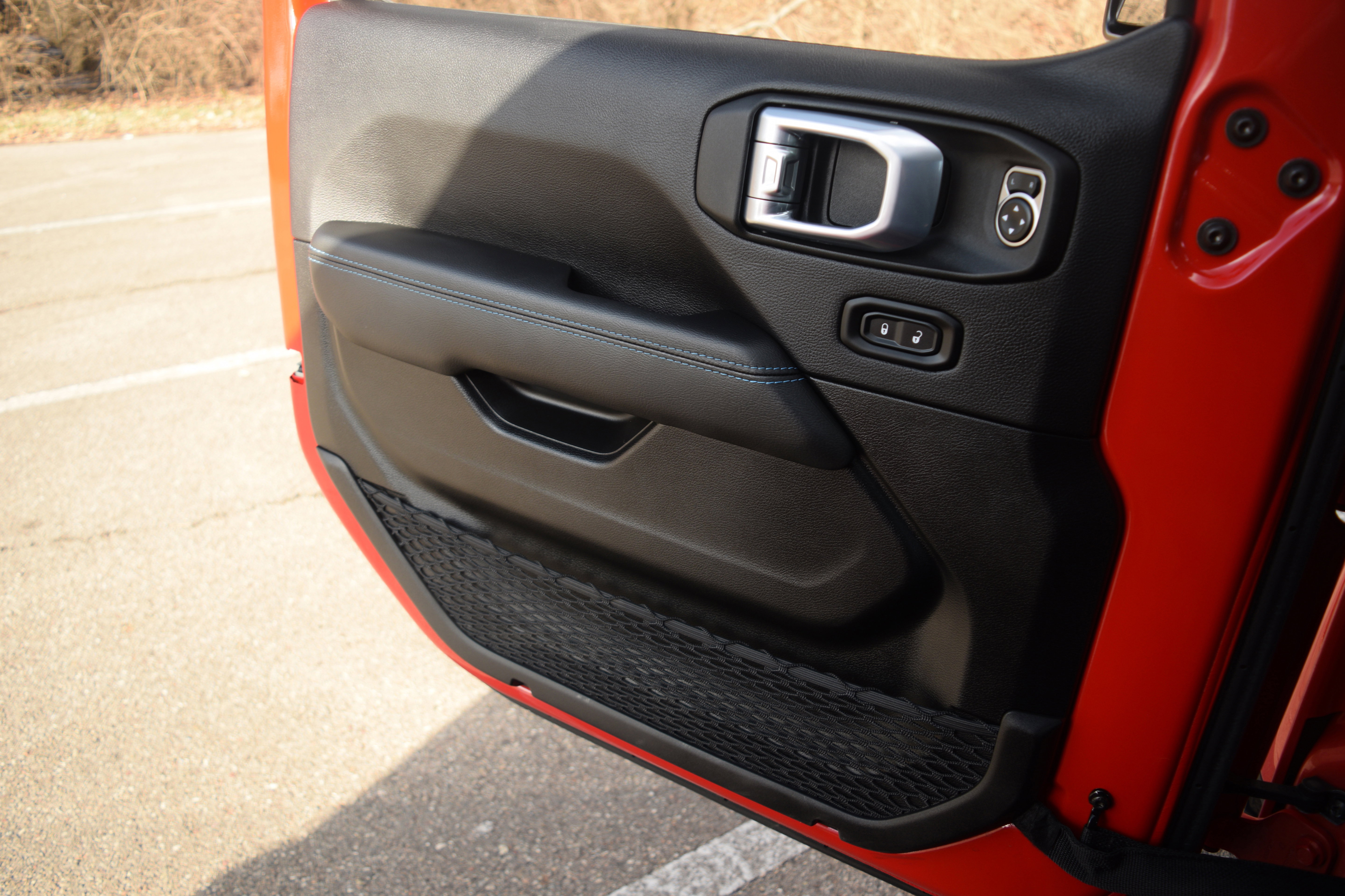 Used 2023 Jeep Wrangler Unlimited Rubicon 4xe w/ Steel Bumper Group image 18