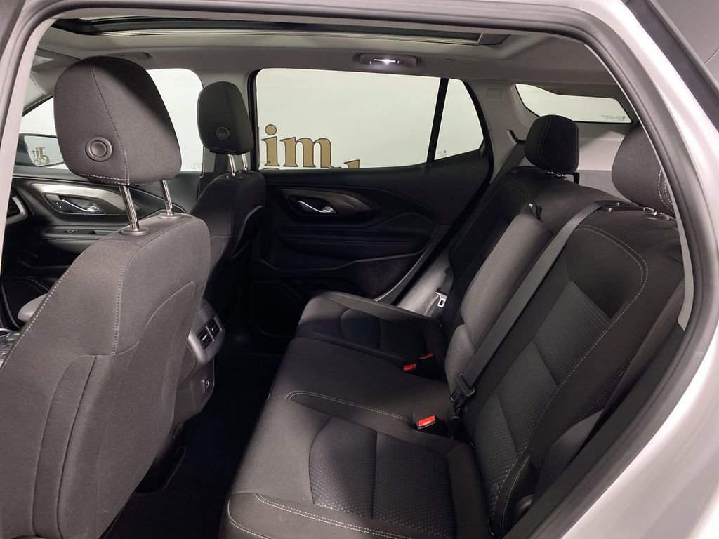 Used 2023 GMC Terrain SLE w/ Driver Convenience Package image 22
