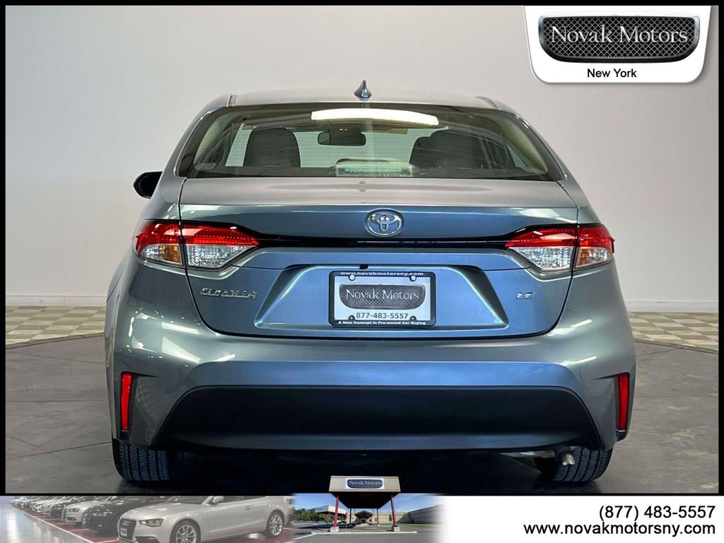 Used 2025 Toyota Corolla LE FWD image 7