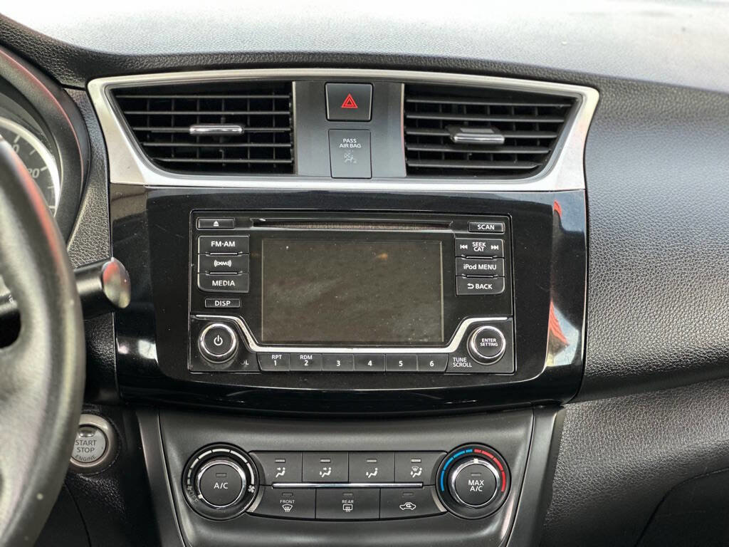Used 2017 Nissan Sentra SV image 11