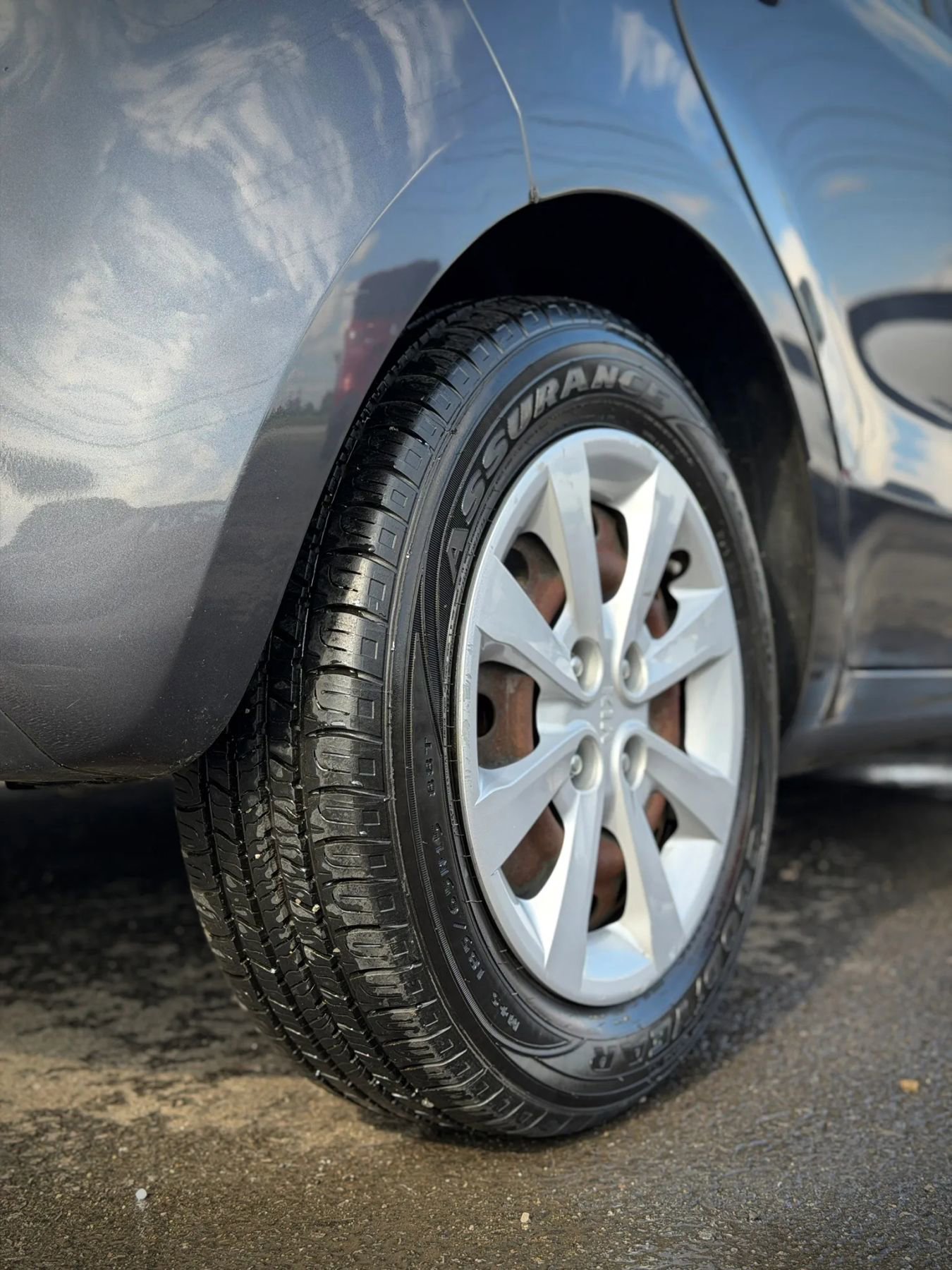 Used 2013 Kia Rio EX FWD image 19