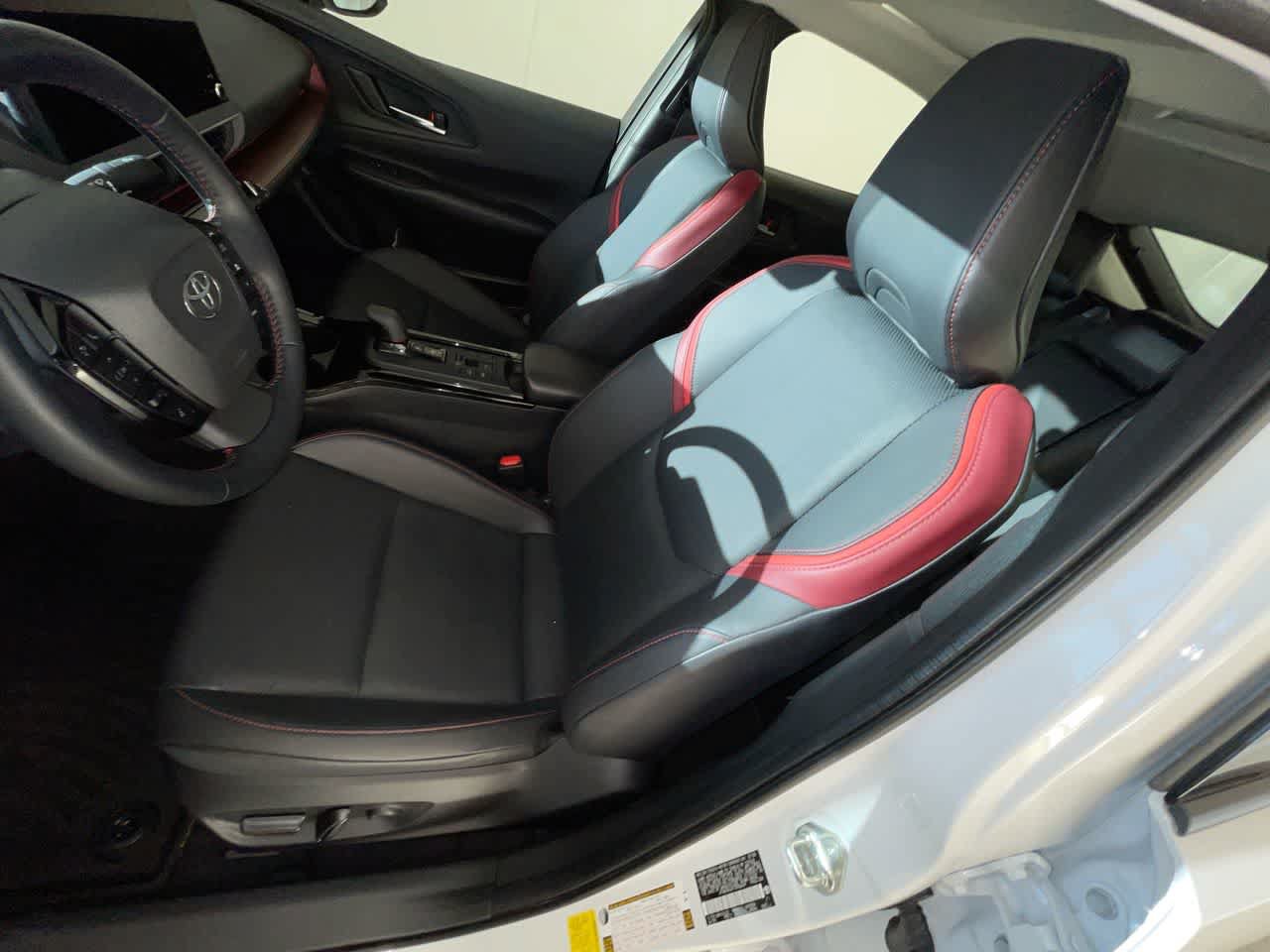 Used 2026 Toyota Prius Plug-In Hybrid FWD image 11