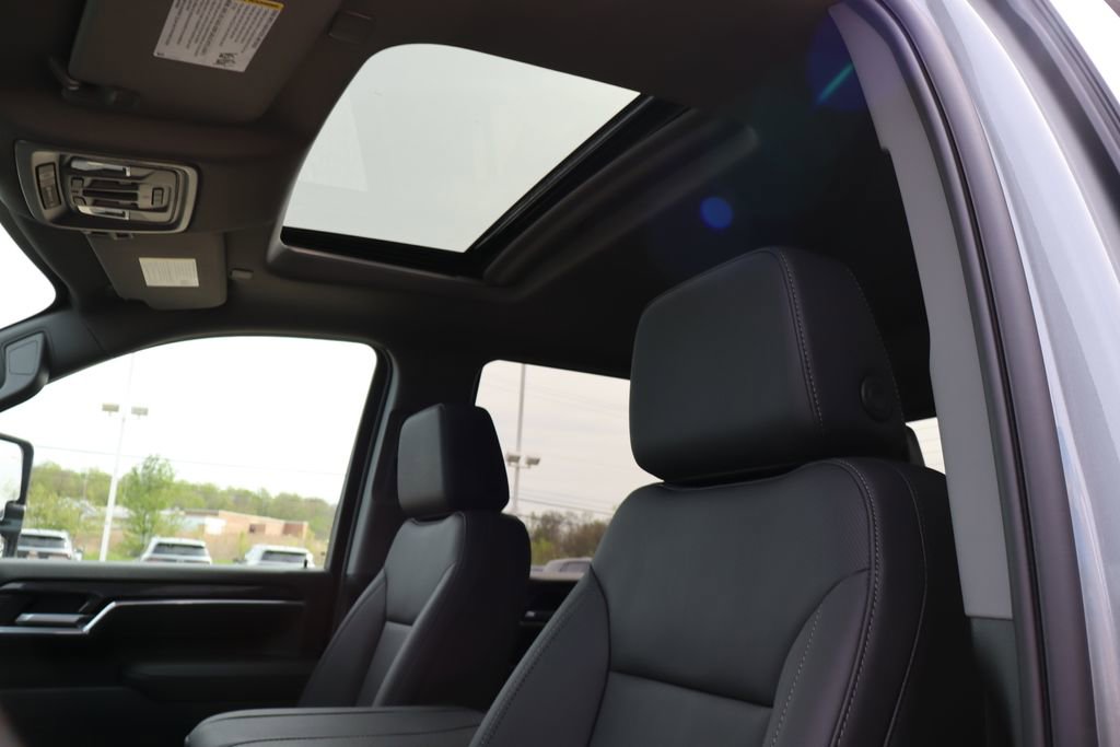 New 2026 Chevrolet Silverado 2500 LTZ w/ LTZ Convenience Package AWD/4WD image 30