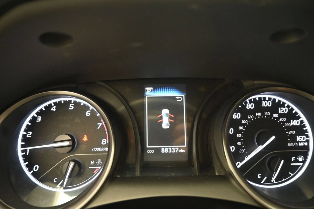 Used 2023 Toyota Camry SE FWD image 19