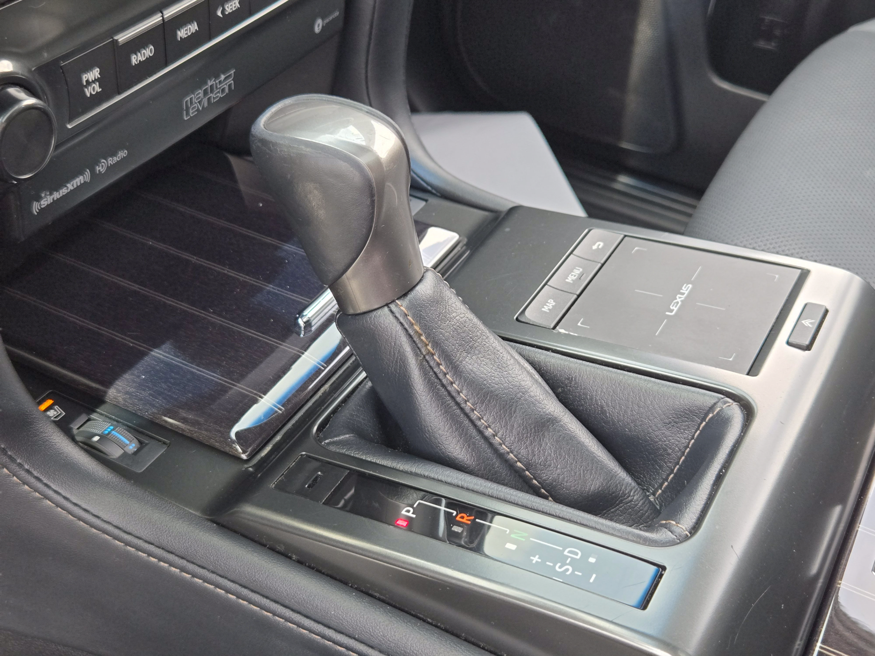 Certified 2023 Lexus GX 460 Premium AWD/4WD image 19