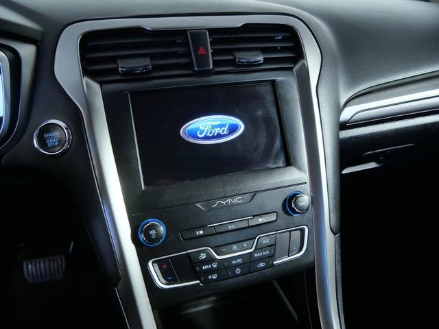 Used 2019 Ford Fusion SE image 17