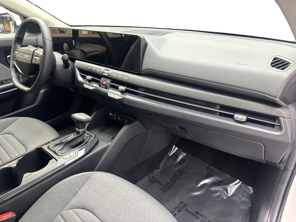 Used 2025 Kia K4 EX FWD image 52
