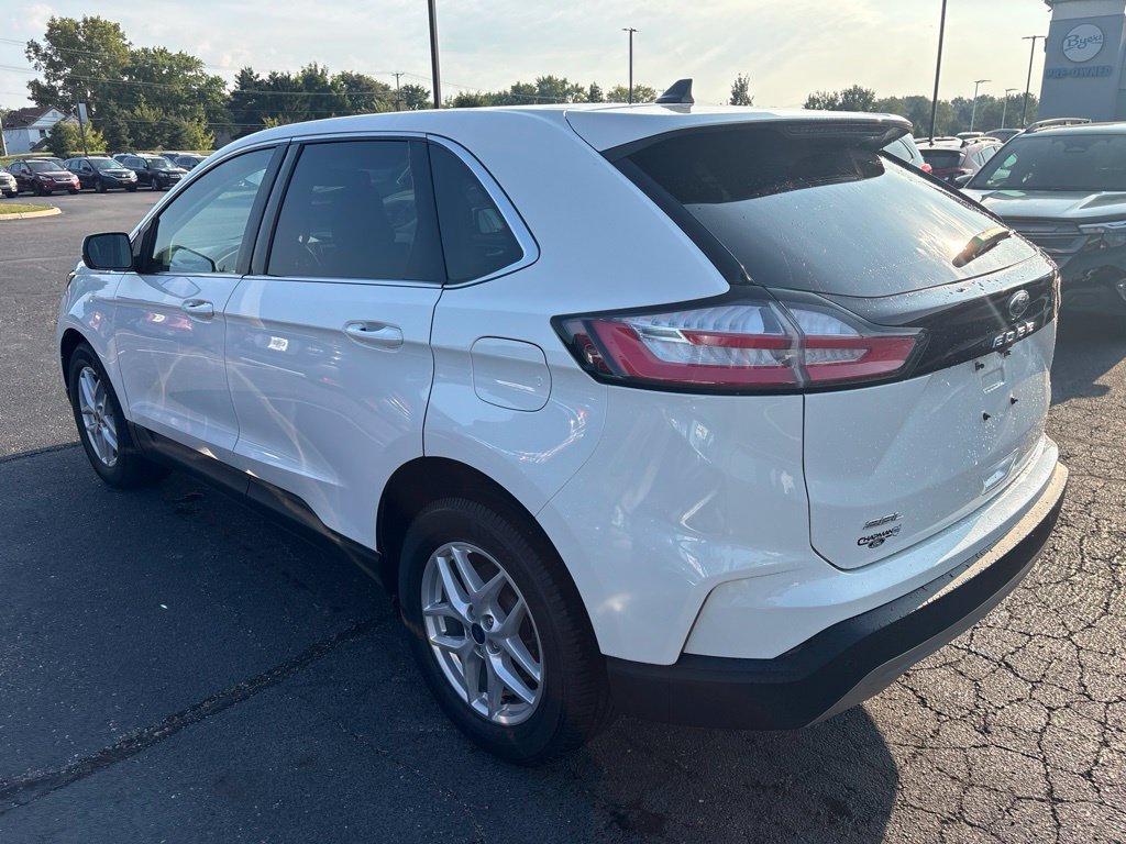 Used 2021 Ford Edge SEL FWD image 5