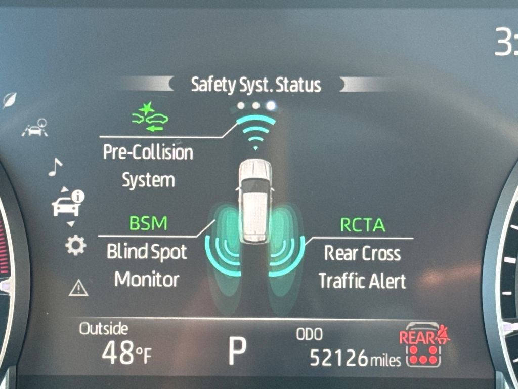 Used 2024 Toyota Highlander XLE image 20