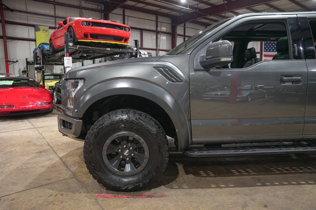 Used 2018 Ford F150 Raptor w/ Equipment Group 802A Luxury AWD/4WD image 3