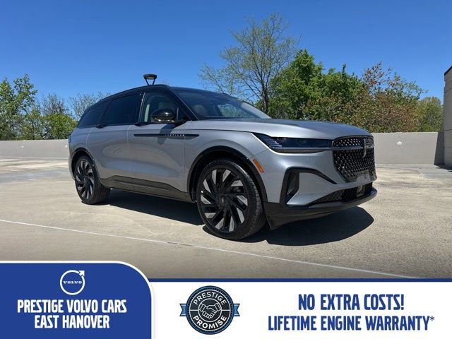 Used 2025 Lincoln Nautilus Reserve w/ Jet Appearance Package