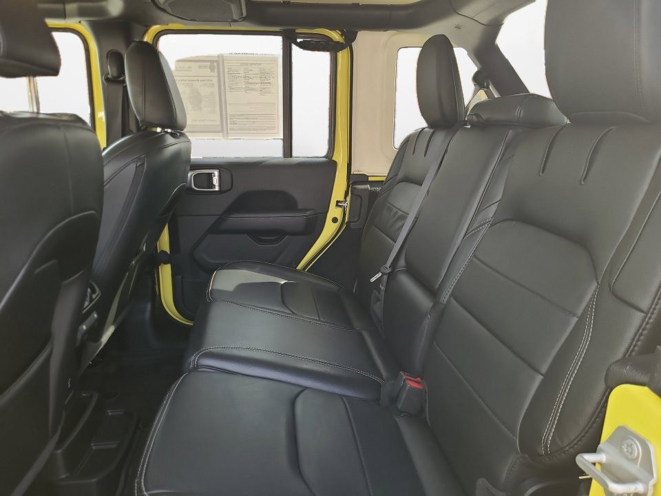 Used 2023 Jeep Wrangler Sahara w/ Cold Weather Group image 15