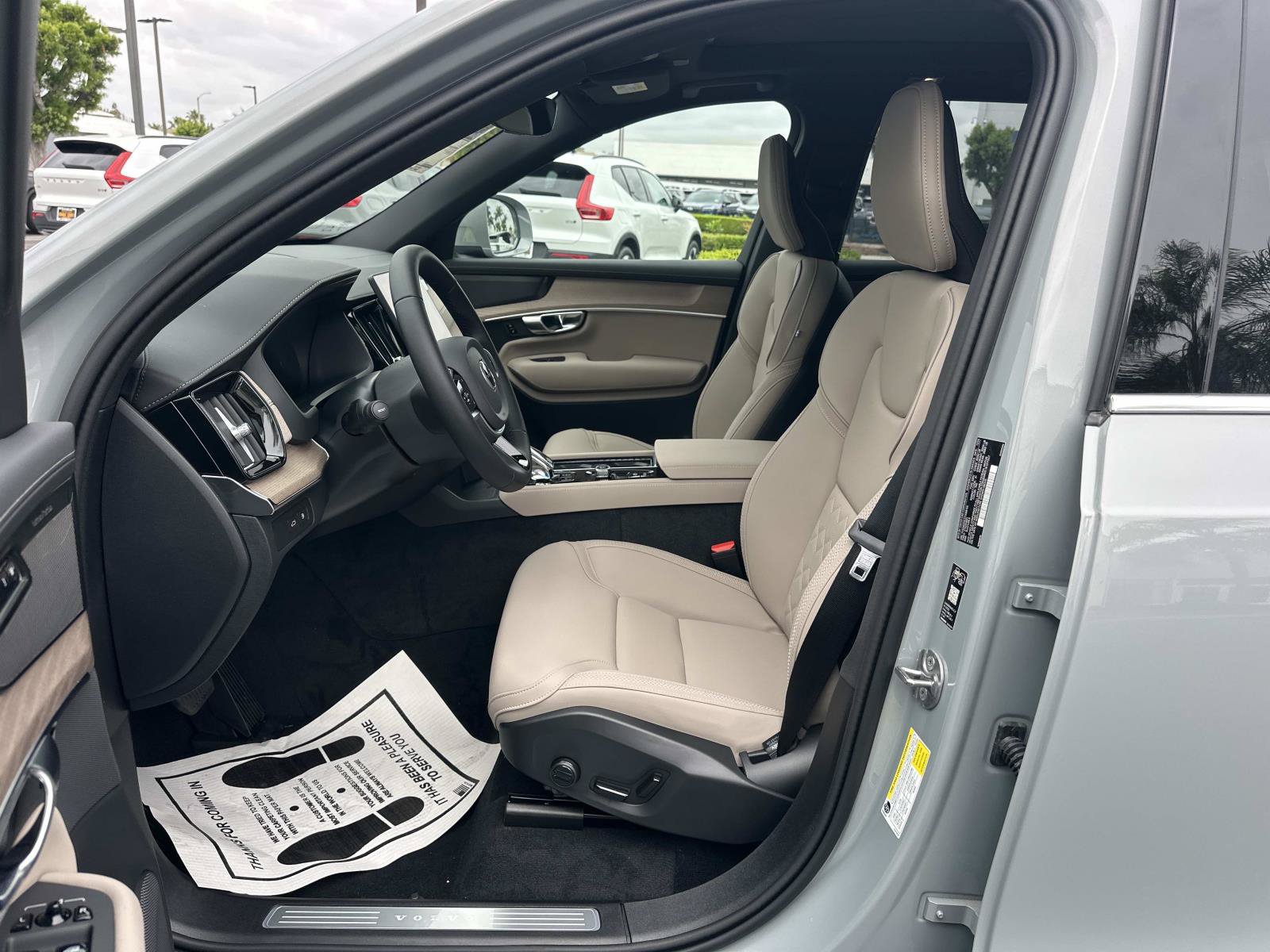 New 2026 Volvo XC90 T8 Plus AWD/4WD image 13