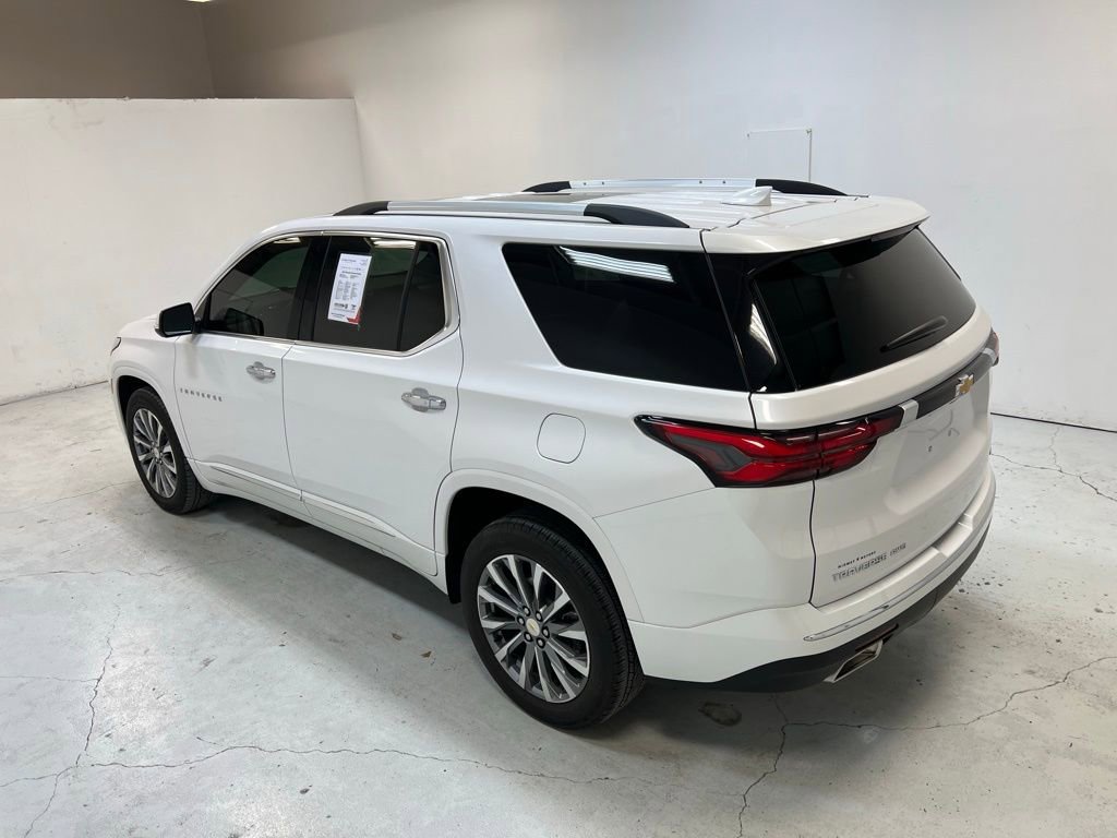 Used 2023 Chevrolet Traverse Premier AWD/4WD image 5