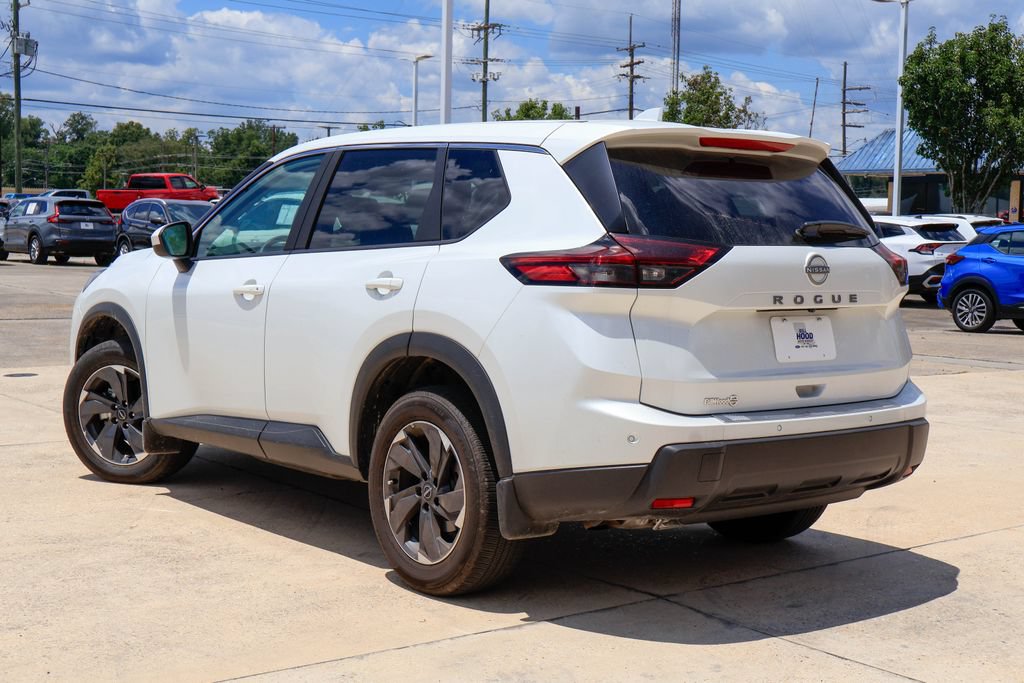 Certified 2026 Nissan Rogue SV w/ Cold Weather Package FWD image 2