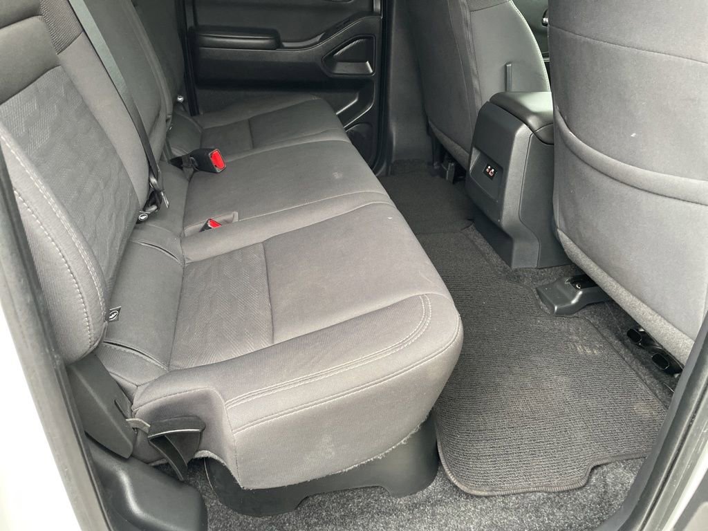 Used 2023 Nissan Frontier SV image 30