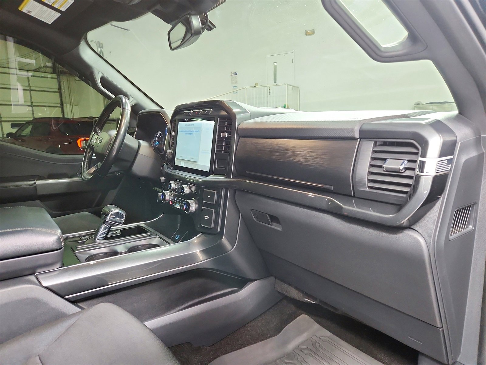 Used 2022 Ford F150 XLT w/ Equipment Group 302A High image 36