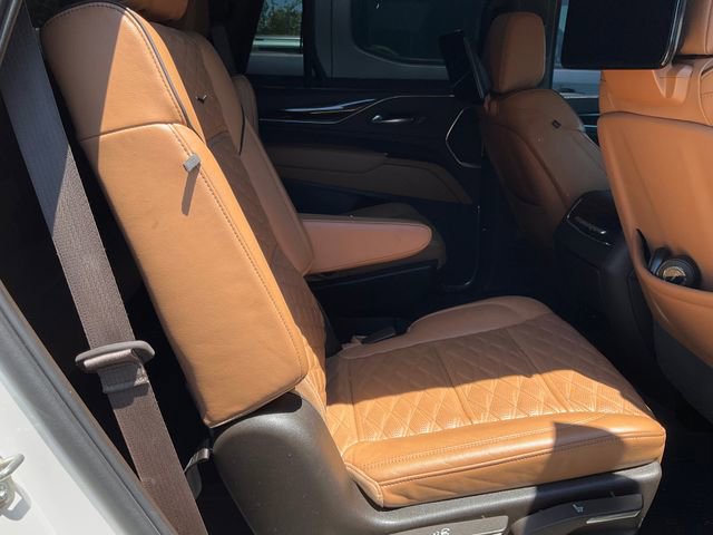 Used 2021 Cadillac Escalade Premium Luxury w/ Driver Assist Tech Package AWD/4WD image 7