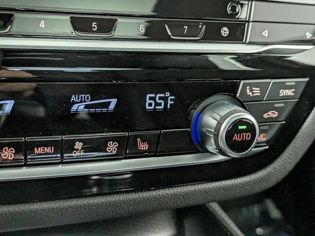 Certified 2023 BMW 530e xDrive w/ Premium Package image 25