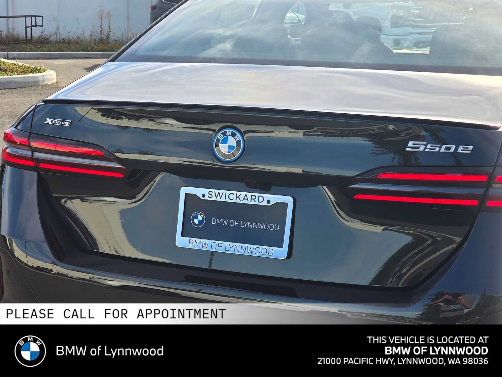 New 2027 BMW 550e xDrive w/ Executive Package AWD/4WD image 13