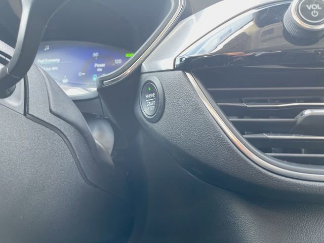 Used 2022 Ford Escape Titanium w/ Class II Trailer Tow Package image 18