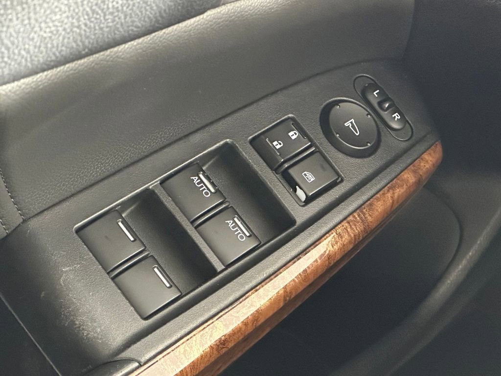 Used 2011 Honda Accord EX-L image 33