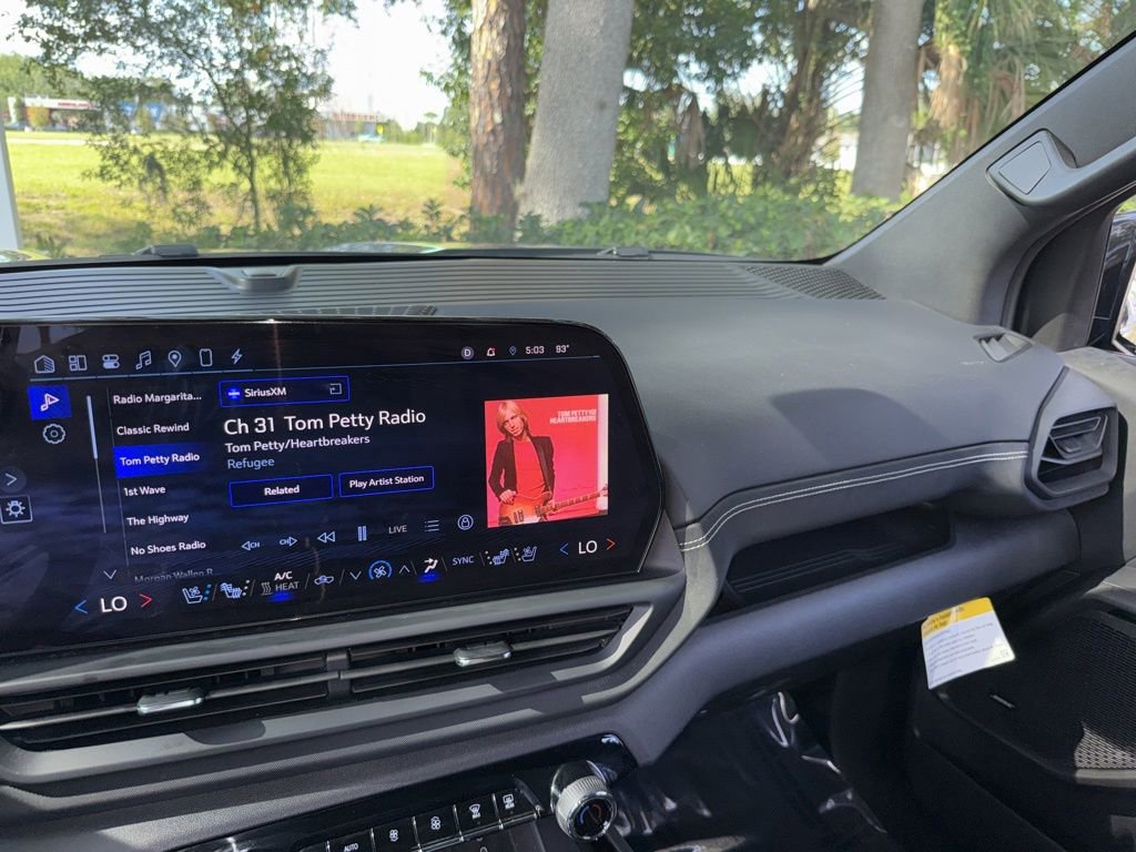 Used 2025 Chevrolet Silverado EV LT AWD/4WD image 81