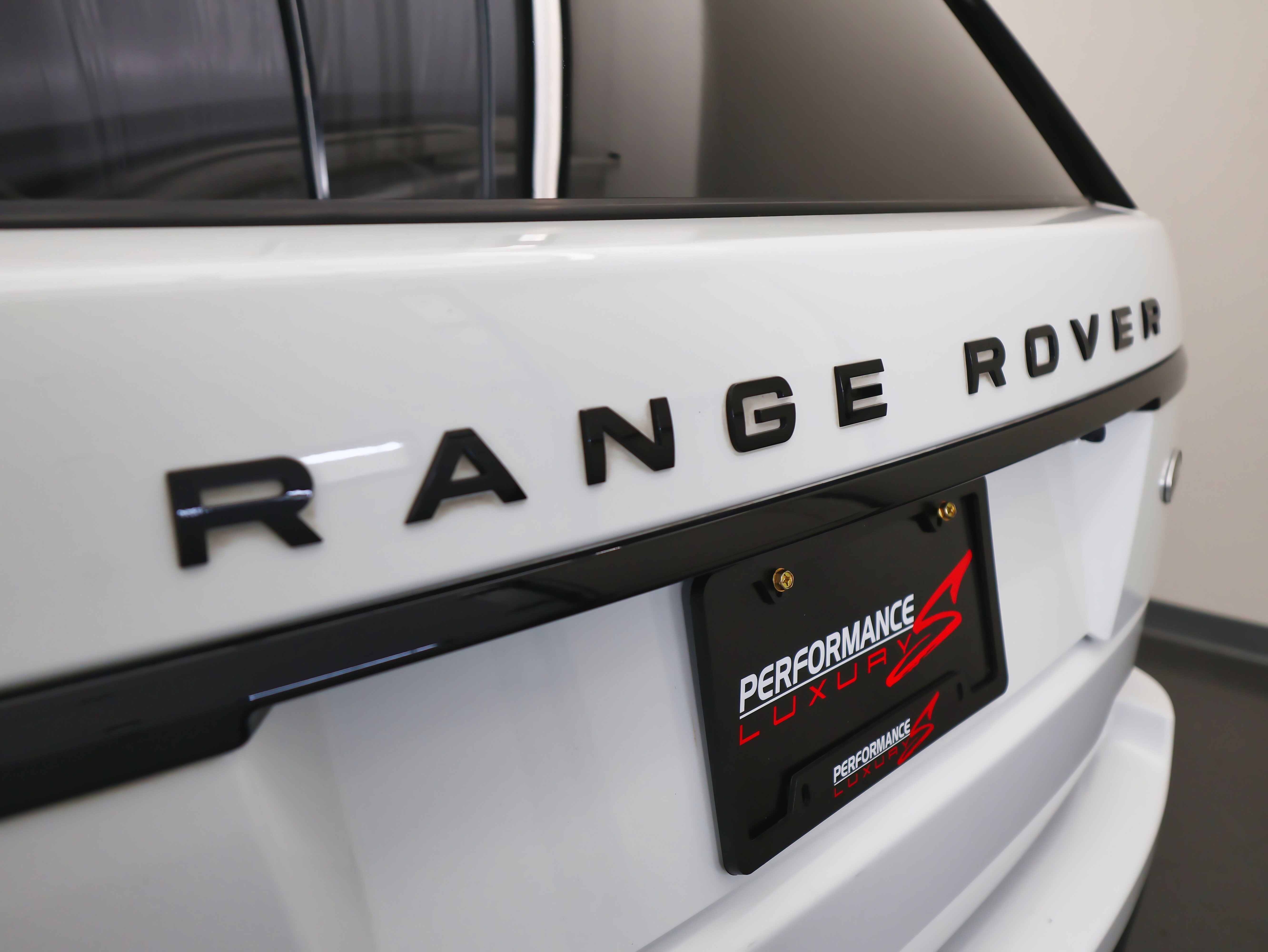 Used 2020 Land Rover Range Rover HSE image 55
