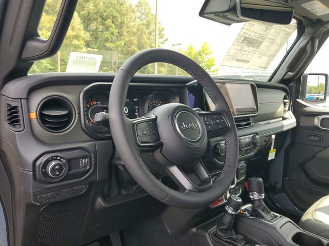 New 2025 Jeep Gladiator Mojave image 22